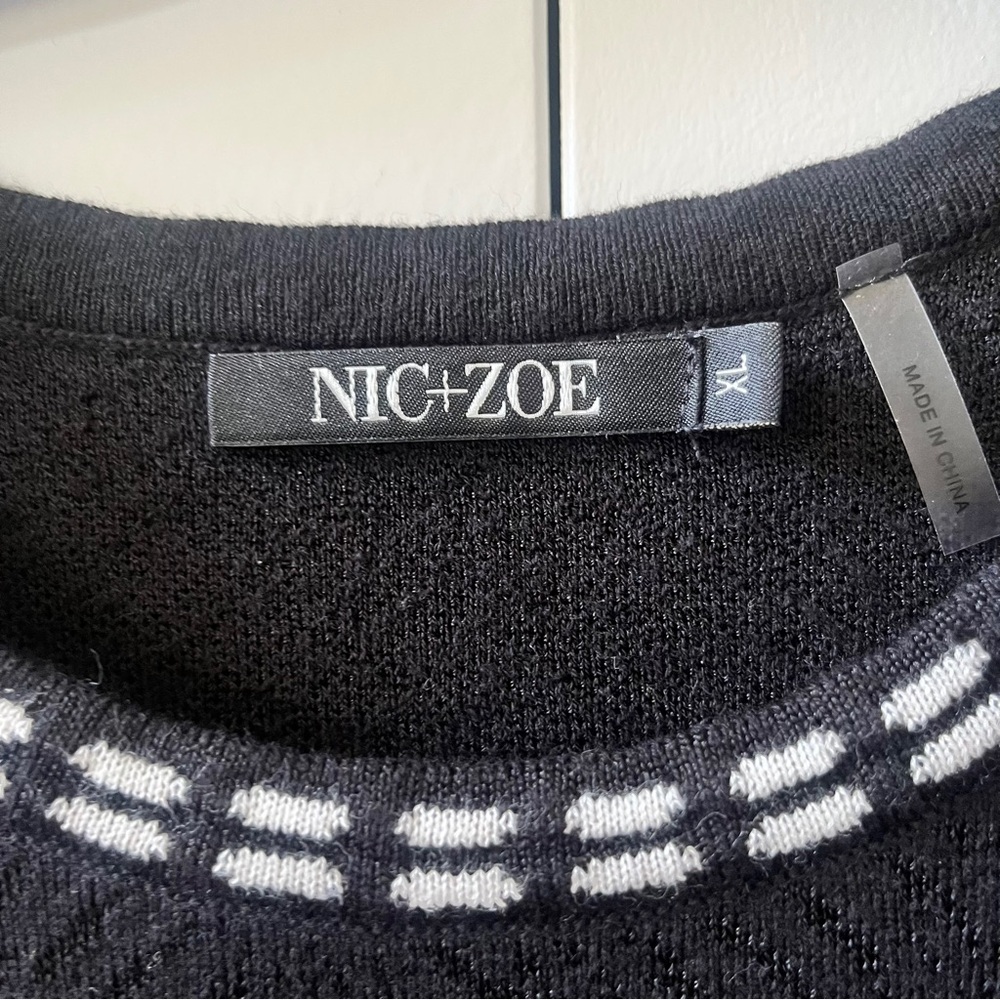 NIC+ZOE Black Sleeveless Sweater with White Trim NWT - Picture 6 of 6